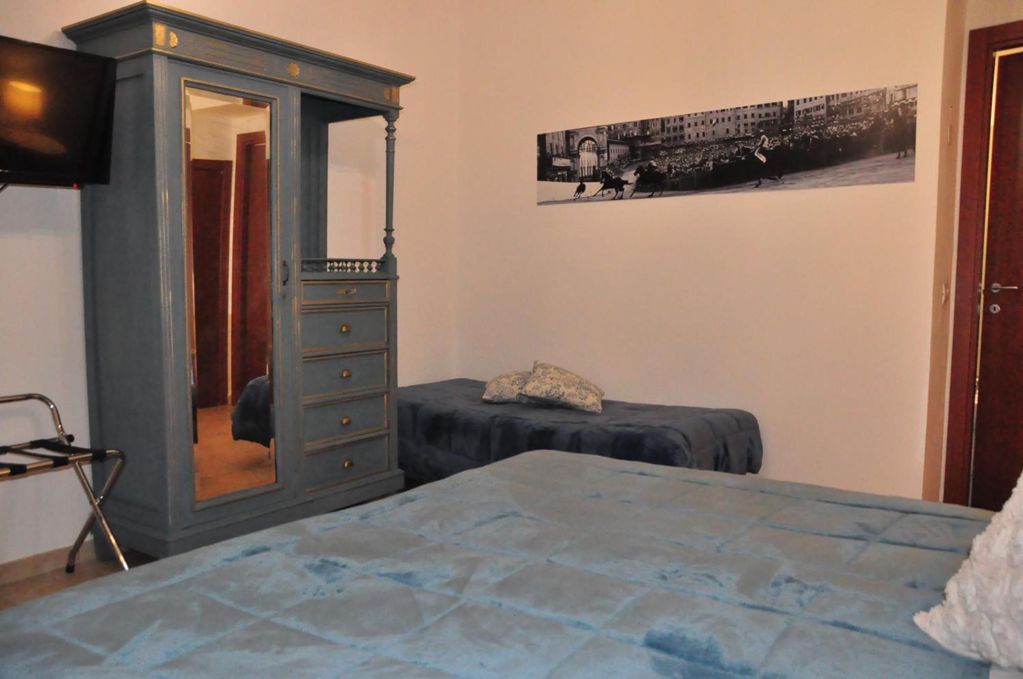 B&B Le Camere Di Livia Sienne Extérieur photo