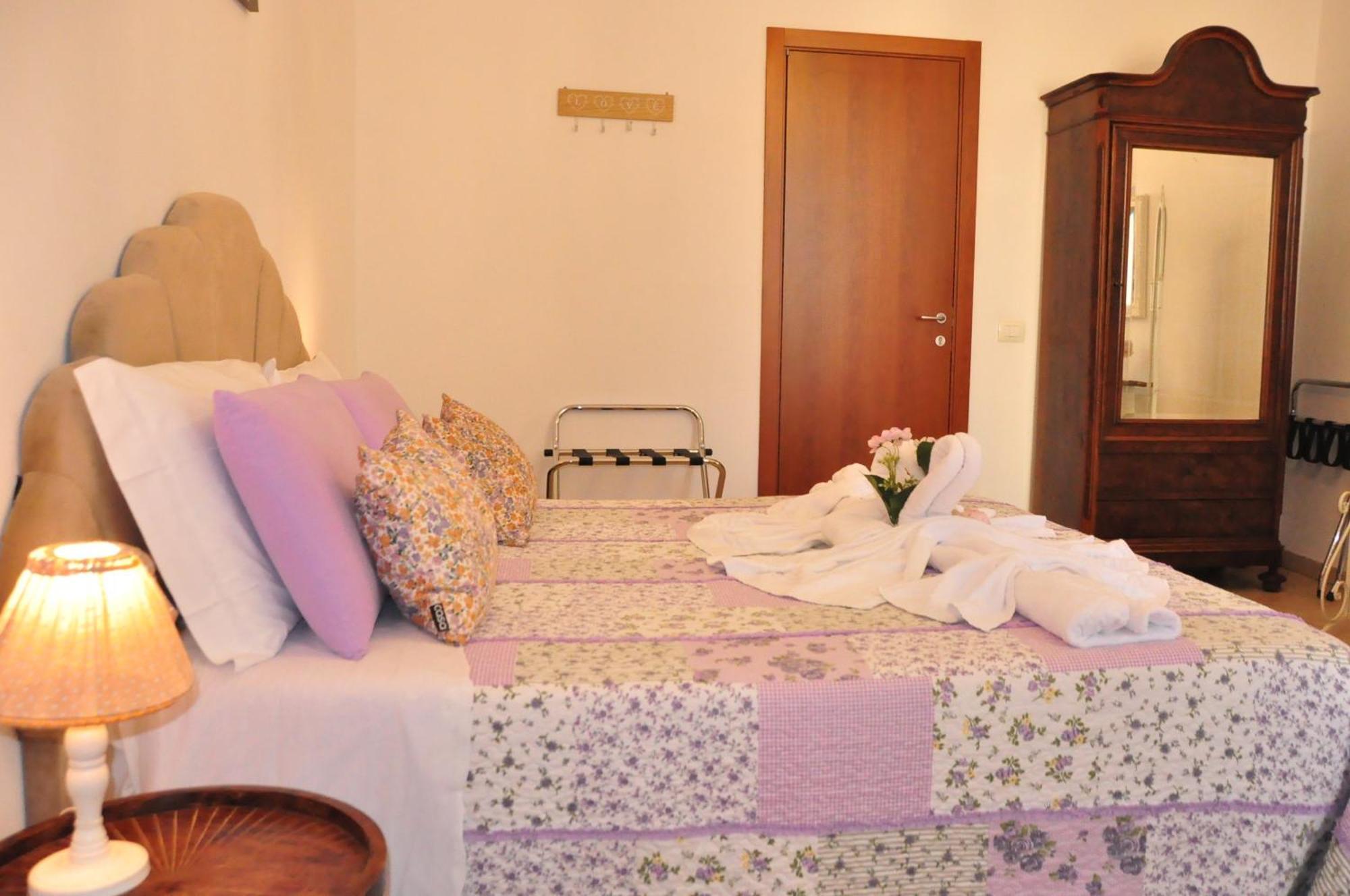 B&B Le Camere Di Livia Sienne Extérieur photo